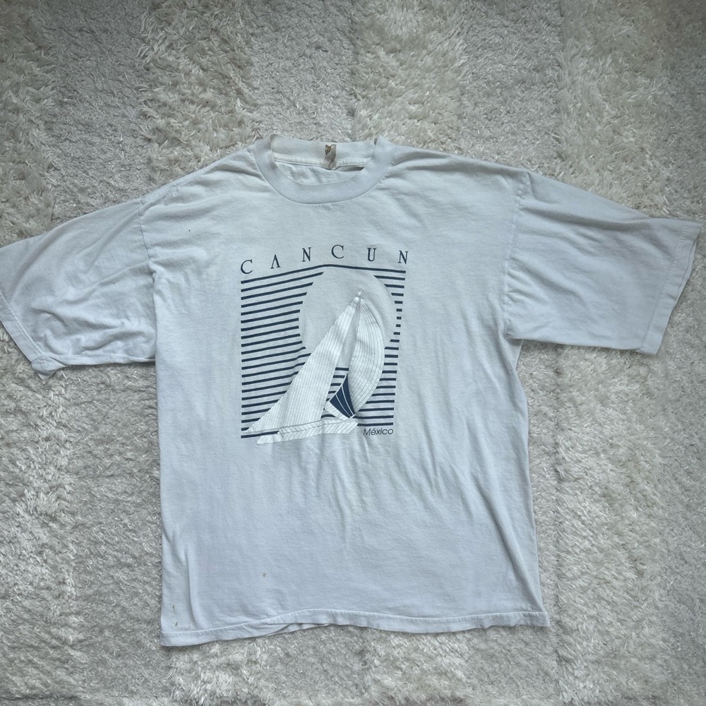 Vintage Cancun Mexico White Graphic T-Shirt